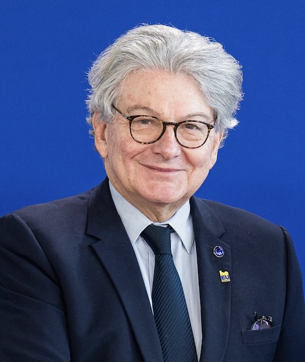 Thierry Breton's headshot, greyscale